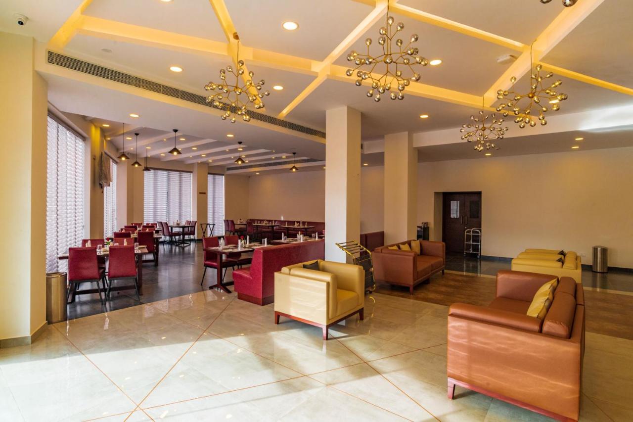 Arctic Hotel Kochi Dış mekan fotoğraf