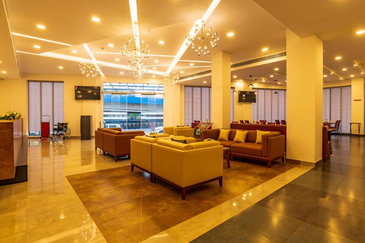 Arctic Hotel Kochi Dış mekan fotoğraf