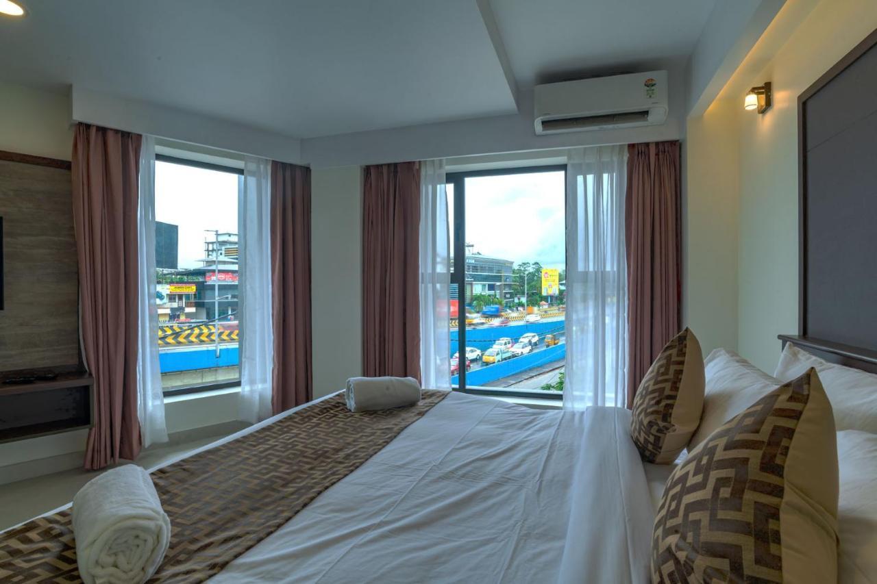 Arctic Hotel Kochi Dış mekan fotoğraf