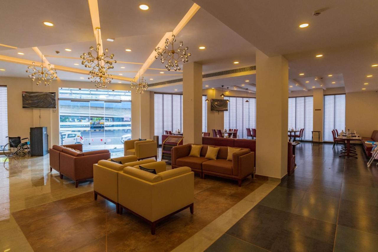 Arctic Hotel Kochi Dış mekan fotoğraf