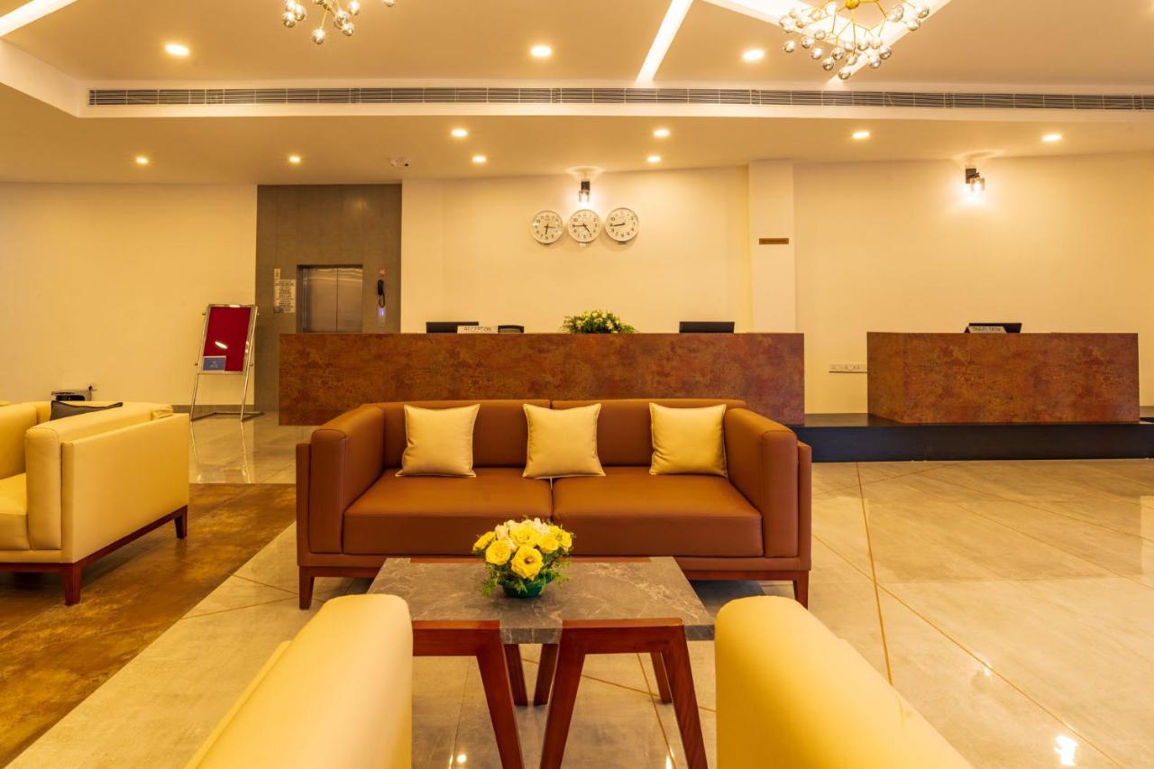 Arctic Hotel Kochi Dış mekan fotoğraf