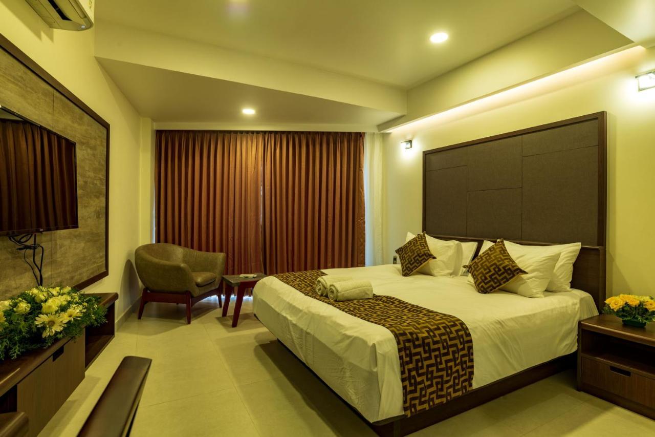 Arctic Hotel Kochi Dış mekan fotoğraf
