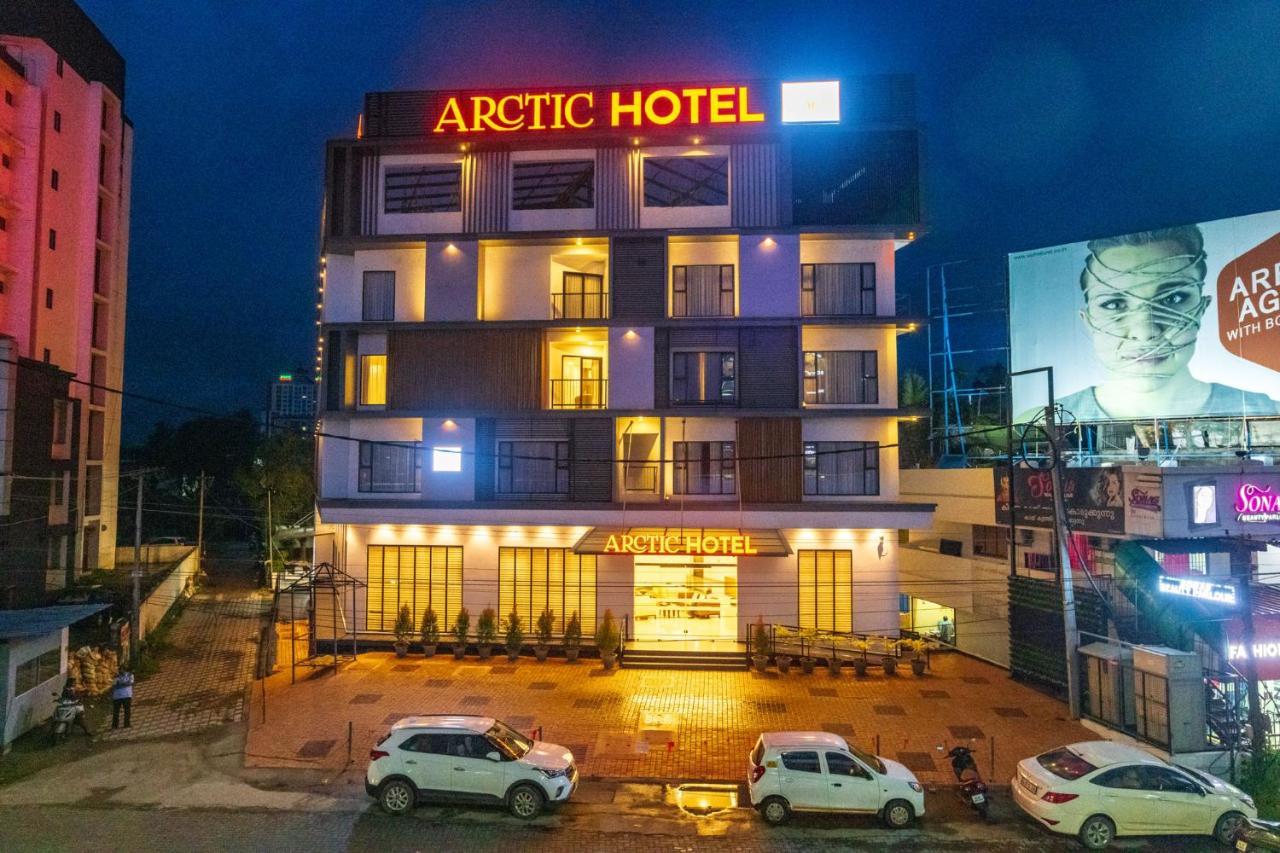 Arctic Hotel Kochi Dış mekan fotoğraf